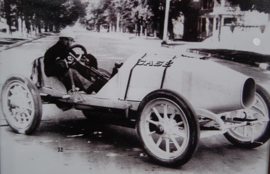 Case racing cars were huge machines.