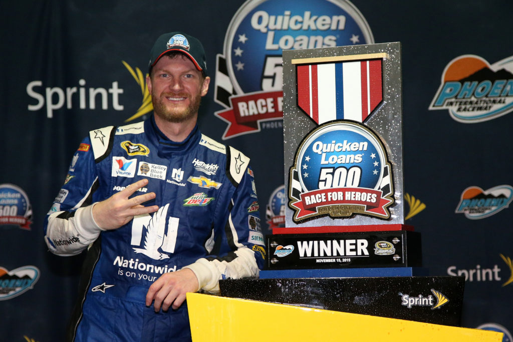 NASCAR Sprint Cup Series Quicken Loans Race for Heroes 500