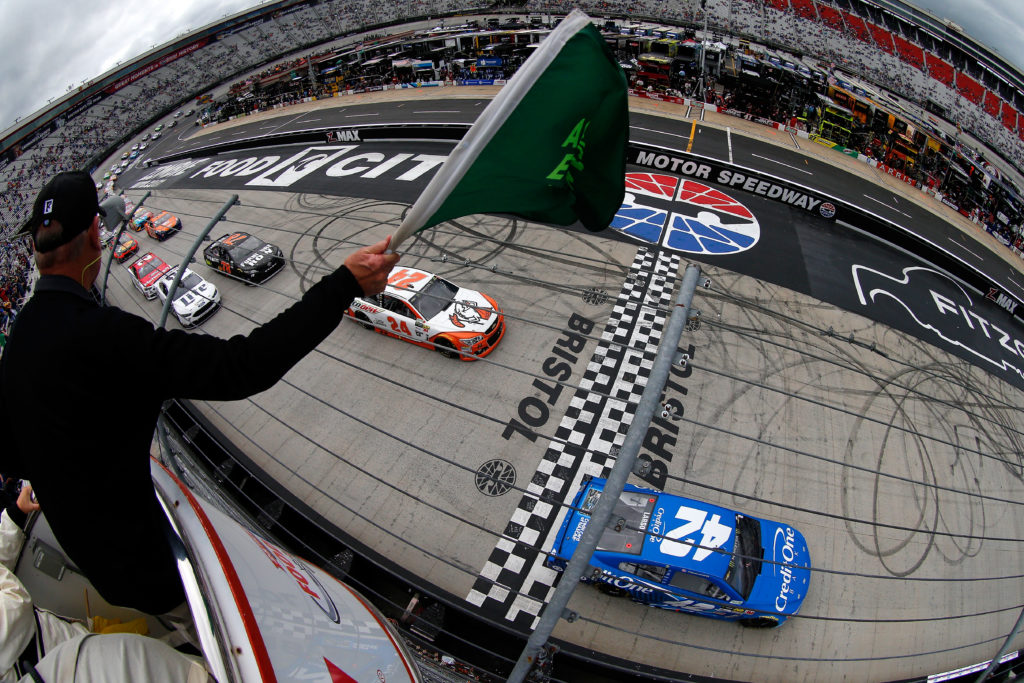 BRISTOL, TN - APRIL 24: Kyle Larson, driver of the #42 Credit One Bank Chevrolet, and Chase Elliott, driver of the #24 Mountain Dew/Little Caesars Chevrolet, take the green flag to start the Monster Energy NASCAR Cup Series Food City 500 at Bristol Motor Speedway on April 24, 2017 in Bristol, Tennessee. (Photo by Sean Gardner/Getty Images)