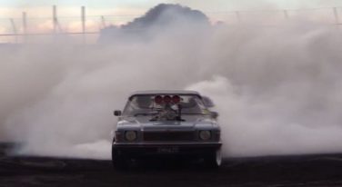 [VIDEO] Tires Explode from Ultimate Burnout