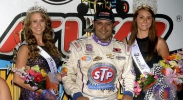 Donny Schatz Nearly Perfect in Eighth Knoxville Nationals Title!