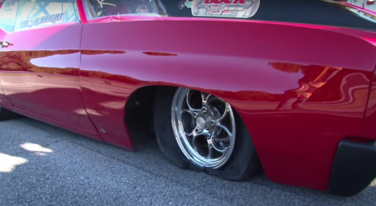 [Video] Driver Keeps His Cool with Twin Tire Blow Outs at 150mph