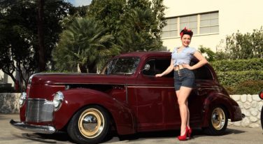 Pinup of the Week: Vikki Fahrenheit