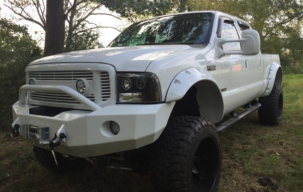 Today's Cool Car Find is this 2004 Custom Lifted F250