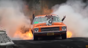 [Video] One of the Meanest Burnouts Ever from Down Under