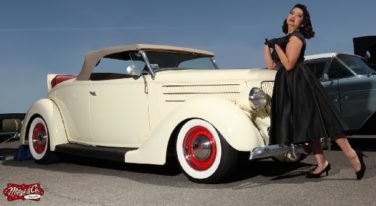 Pinup of the Week: Miss Vicky Angel