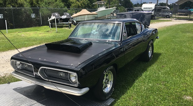 Today's Cool Car Find is this 1968 Plymouth Hemi Barracuda