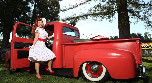 Pinup of the Week: Sharon Eileen Pinup of the Week: Sharon Eileen
