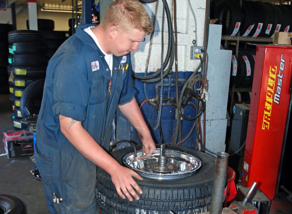 Mounting tires, tires, News, Wayne Scraba