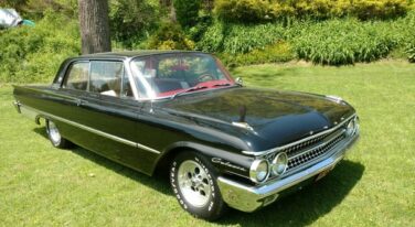 Today's Cool Car Find is this 1961 Ford Galaxie