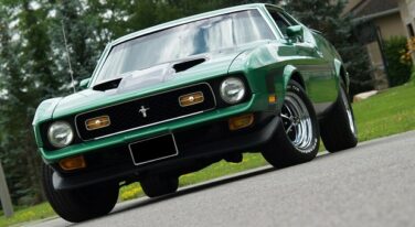 Muscle Car Madness: 1972 Ford Mustang Mach 1 351