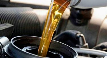 Choosing the Right Oil for Your Engine