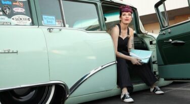 Mitzi's Pinup Corner: Miss Magenta Mayhem