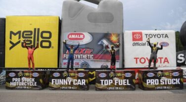 Drivers Race to Heated Wins at Amalie Motor Oil Gatornationals