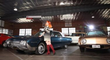 Mitzi's Pinup Corner: Kasey Kupcake