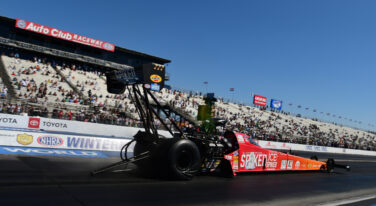 Hot Weather the Real Contender at Delayed 2021 NHRA Winternationals