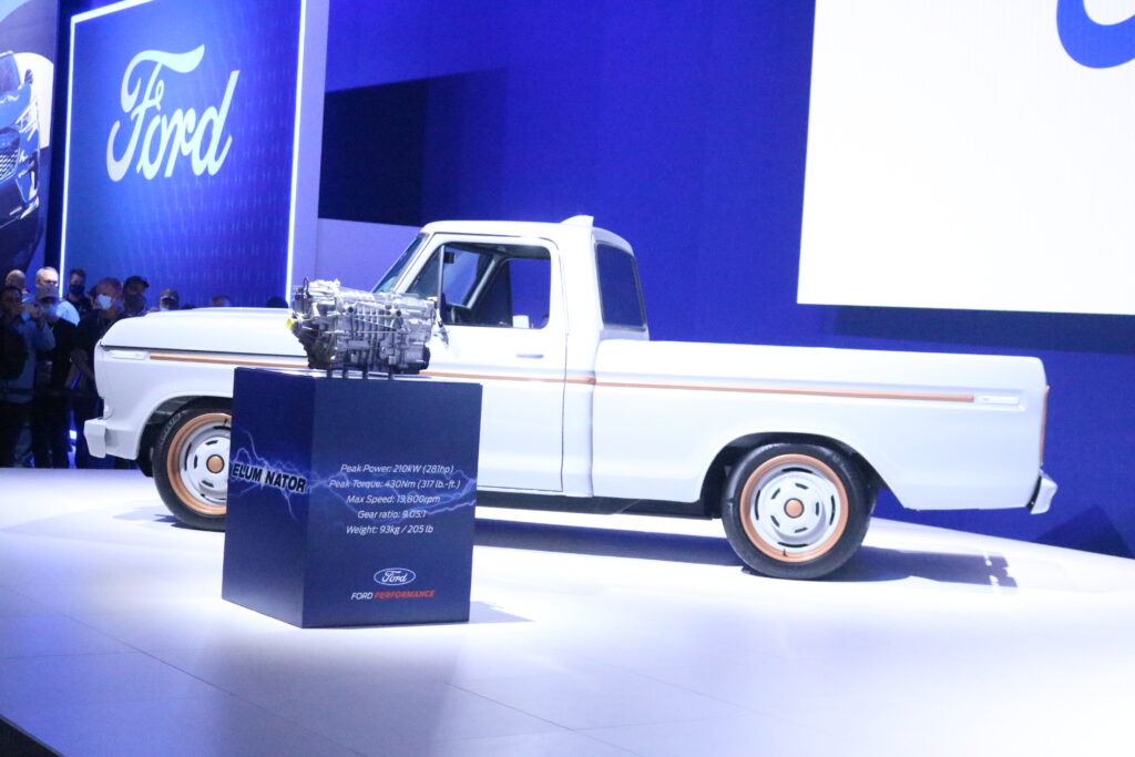 SEMA 2021 Day 1