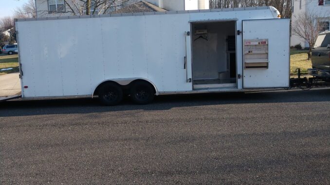 Trailer Tuesday: This 1998 United Express Trailer for $10,500