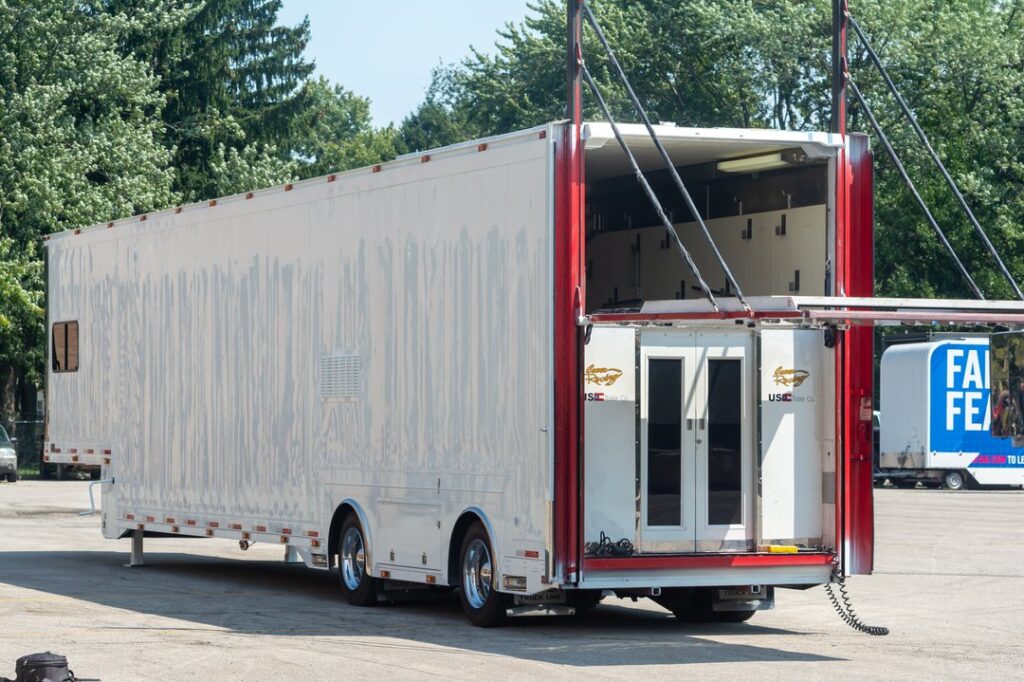Trailer Tuesday: A 1998 Great Dane 53' Trailer - $159,900
