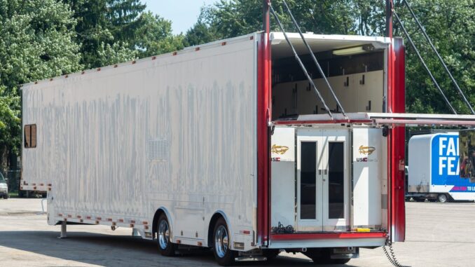 Trailer Tuesday: A 1998 Great Dane 53' Trailer - $159,900