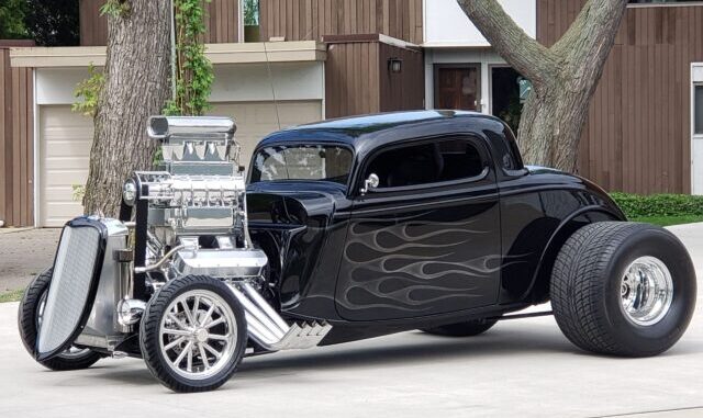 [Gallery] Eric's 1934 Coupe Named "The Beast"