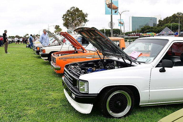 [Gallery] Diverse Vehicular Celebrations in Long Beach