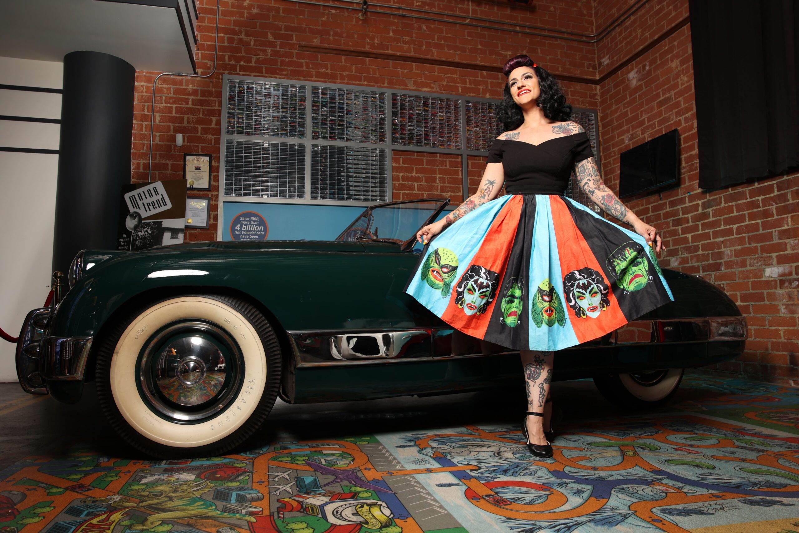 Mitzi's Motor Mavens: Pinups at the ZADM