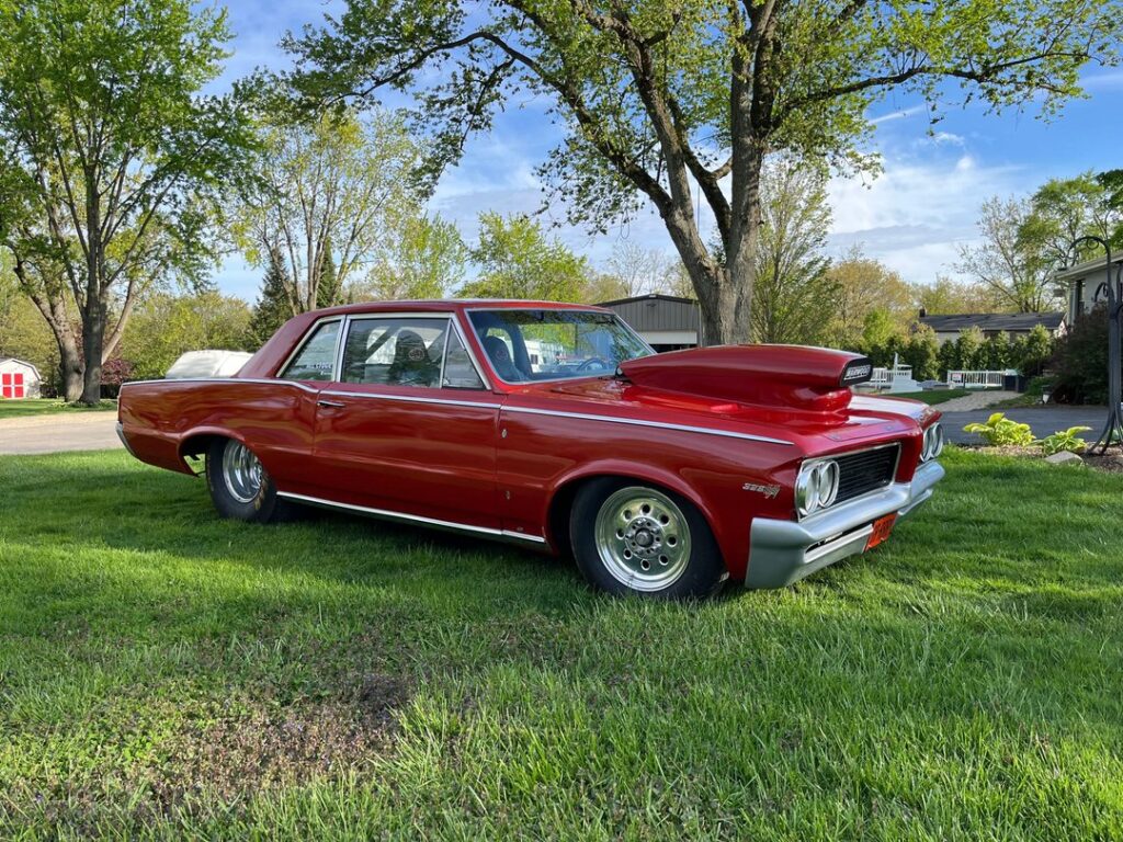 Pontiac Tempest for sale, 472ci Pontiac, drag car, nitrous Tempest, Arnie Beswick, 10-second muscle car, RacingJunk