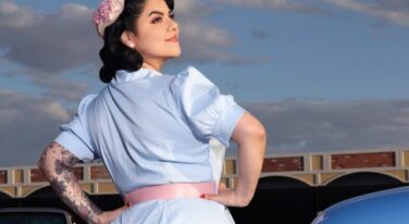 Mitzi's Motor Mavens: Von J