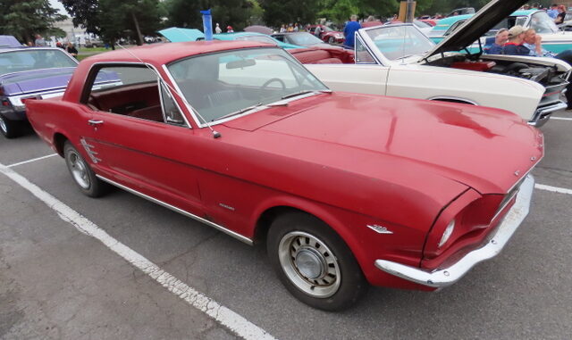 [Gallery] LeadFootLucy Cruise In