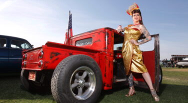 Mitzi's Motor Mavens: Louie Le'Breeze