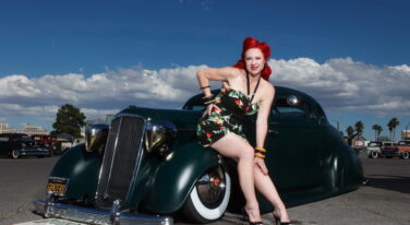 Mitzi's Motor Mavens: Gizzy Galore