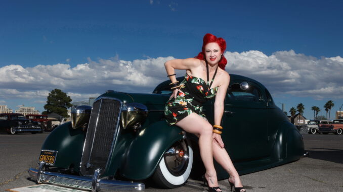 Mitzi's Motor Mavens: Gizzy Galore