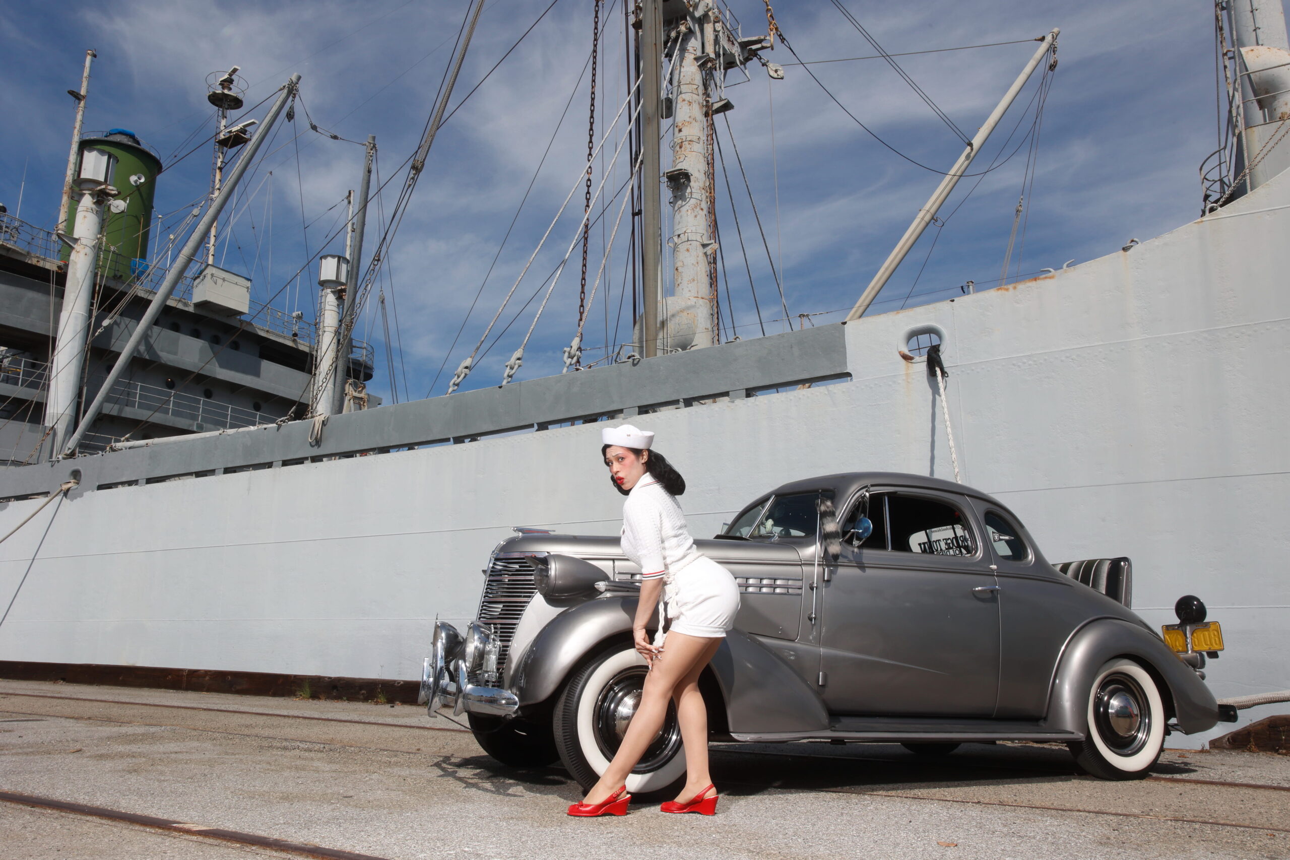 Mitzi's Motor Mavens: Siren