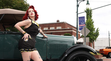 Mitzi's Motor Mavens: Pepper Sharpe