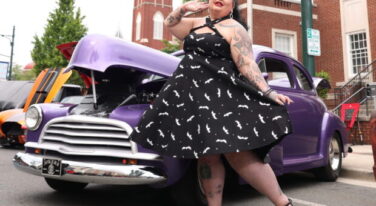 Mitzi's Motor Mavens: Onyx Graves